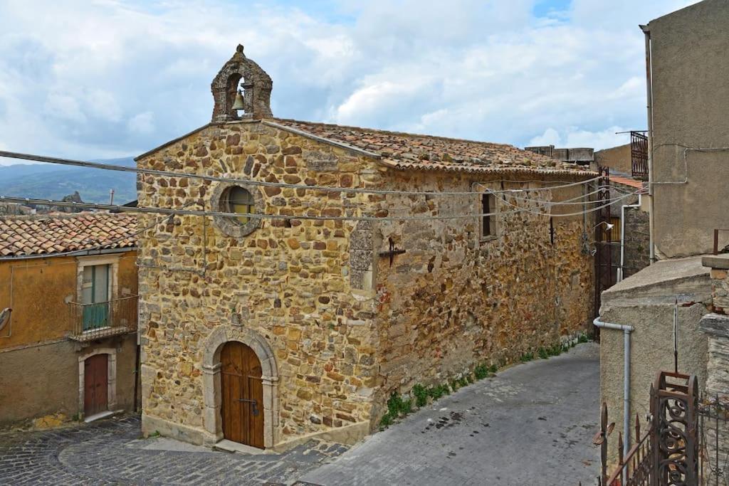 Elegante Appartamento Privato In Palazzo Storico Del XVIII - Pieno Centro Nicosia Extérieur photo