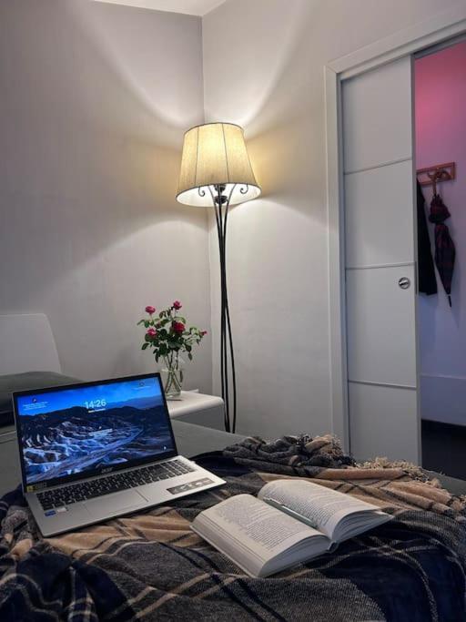 Elegante Appartamento Privato In Palazzo Storico Del XVIII - Pieno Centro Nicosia Extérieur photo