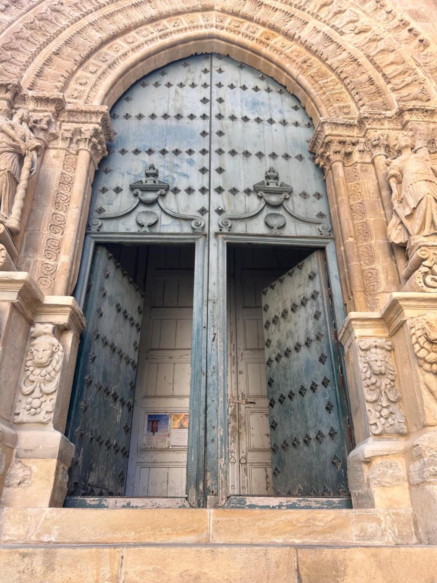 Elegante Appartamento Privato In Palazzo Storico Del XVIII - Pieno Centro Nicosia Extérieur photo